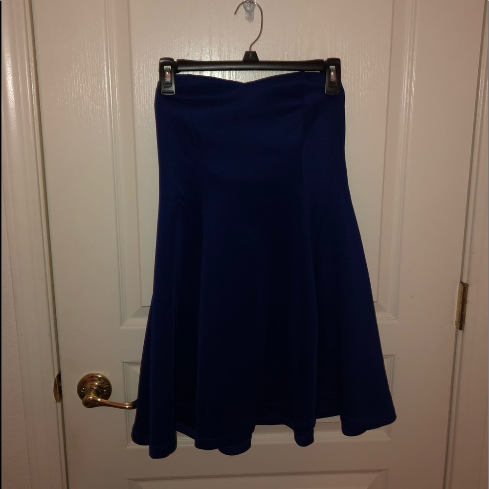 blue dress